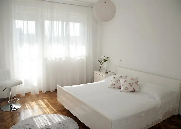Apartment Sibenik With Free Parking