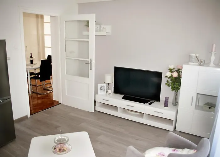 Apartment Sibenik With Free Parking