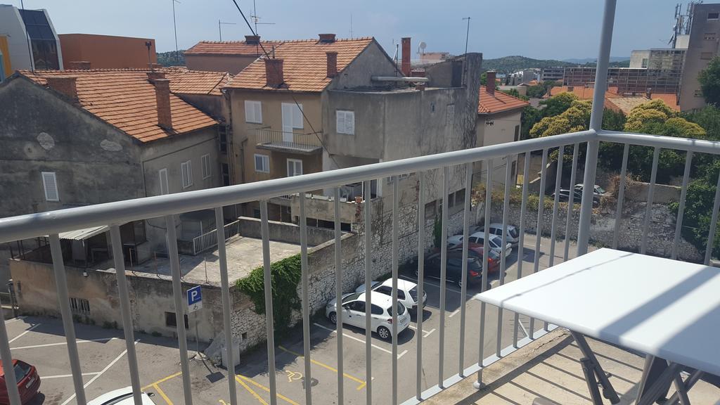 With Free Parking Apartamento